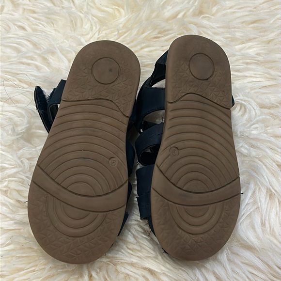 2/$28 Joe Fresh Fisherman Sandals in Blue with Velcro Closures in Size 9 - Picture 5 of 6